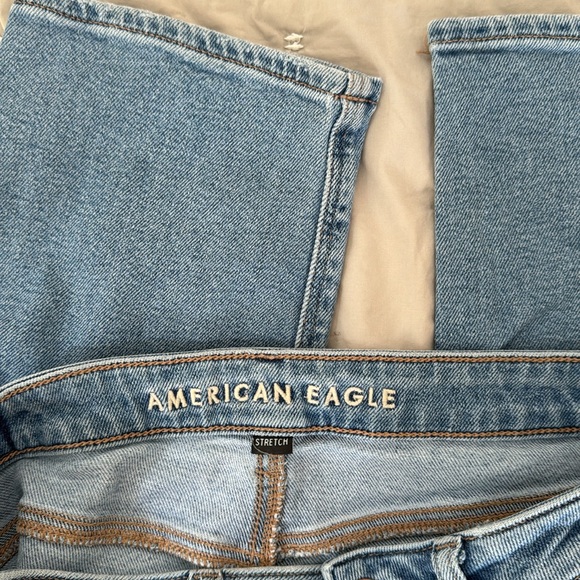 American Eagle Mom Jean - Picture 4 of 6
